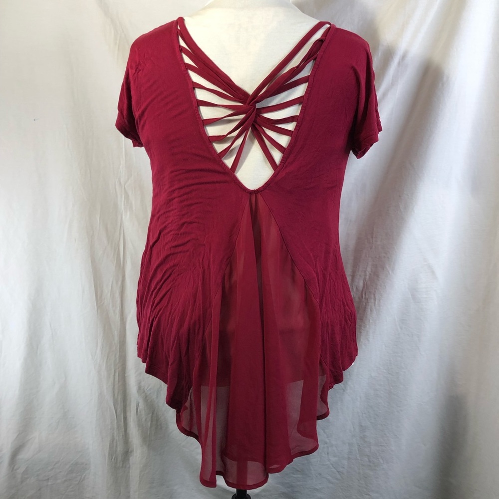 Torrid Sz 0x strap back hi low bustle maroon top